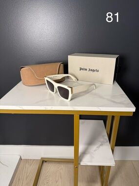 Palm Angels White Rectangular Sunglasses with Dark Lenses